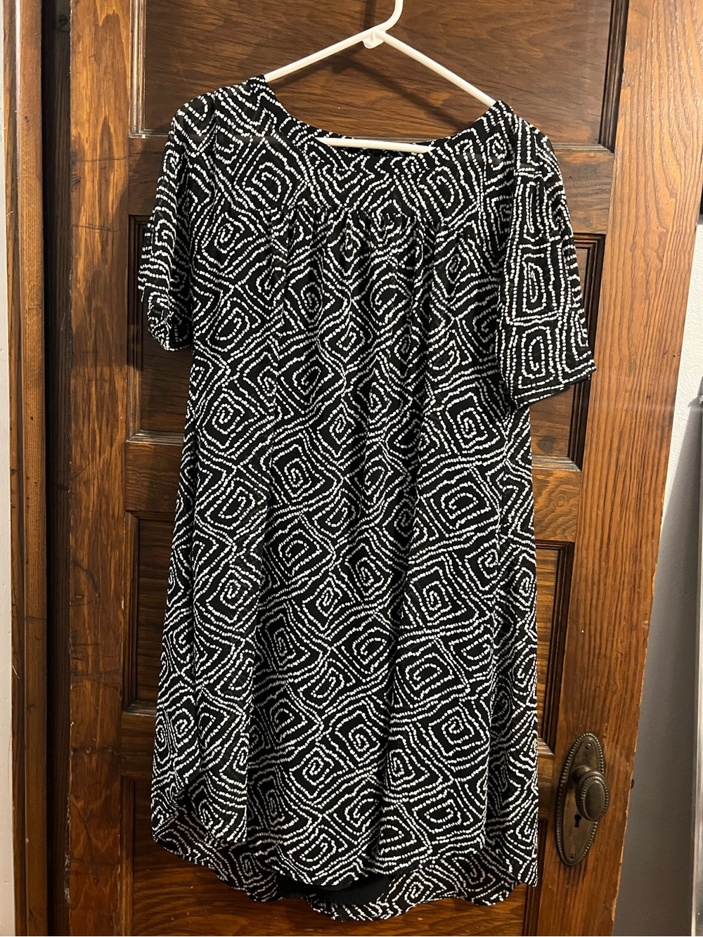 Black and White Patterned Women's Dress